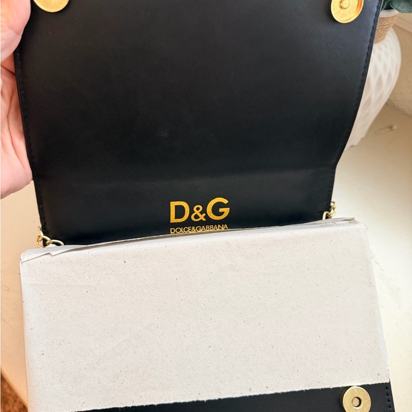 NEW DG Logo Black inspired Crossbody Bag with Gold Chain - Picture 2 of 5